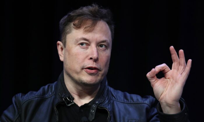 Ông Elon Musk diễn thuyết tại Hội nghị và Triển lãm Vệ tinh 2020 ở Thủ đô Hoa Thịnh Đốn, vào ngày 09/03/2020. (Ảnh: Win McNamee/Getty Images)