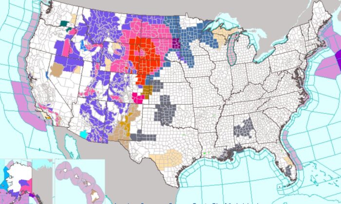 Nhiều quận ở một số tiểu bang đã đưa ra các cảnh báo bão tuyết và bão mùa đông khi một cơn bão mùa đông lớn tiếp tục di chuyển về phía đông trên khắp Hoa Kỳ hôm thứ Hai (12/12). (Ảnh: National Weather Service)
