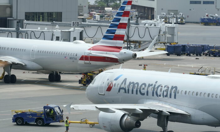 American Airlines ngừng cung cấp dịch vụ tại 3 thành phố do thiếu phi công và nhu cầu xuống thấp