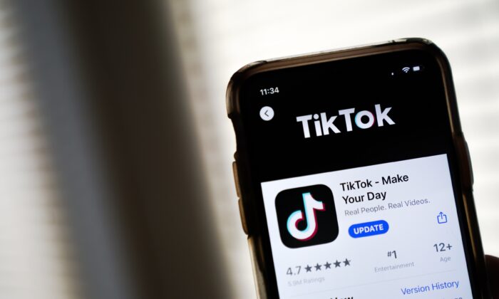 Tân chủ tịch của ủy ban đặc trách vấn đề Trung Quốc gọi TikTok là ‘fentanyl kỹ thuật số’