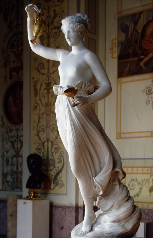 Bức tượng đá “Hebe,” của điêu khắc gia Antonio Canova. Đá cẩm thạch; (25 5/8 inches x 63 inches x 33 1/2 inches) (~65cm x 162cm x 85cm.) (Ảnh: Tài sản công)
