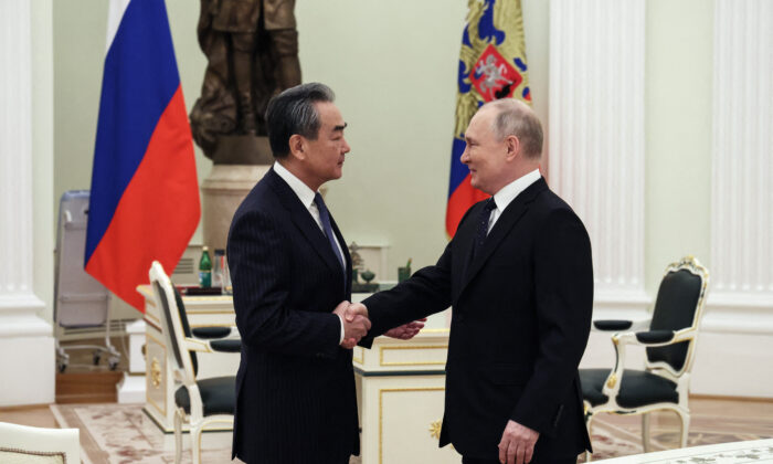 Nhà ngoại giao hàng đầu Trung Quốc gặp TT Putin, cam kết tăng cường hợp tác với Nga