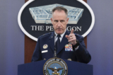 Tham vụ Báo chí Ngũ Giác Đài, Chuẩn tướng Pat Ryder, tổ chức một cuộc họp báo tại Ngũ Giác Đài ở Arlington, Virginia, vào ngày 18/10/2022. (Ảnh: Kevin Dietsch/Getty Images)