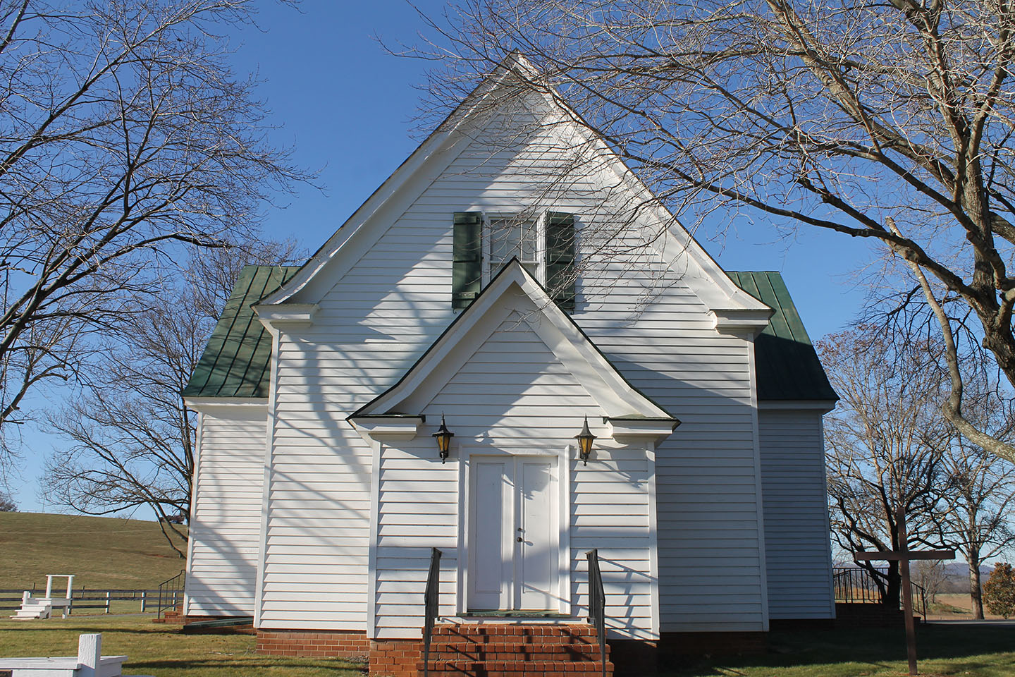 Nhà thờ Hebron Lutheran ở Quận Madison, tiểu bang Virginia, được xây dựng vào năm 1740 và là nơi thờ phượng liên tục thuộc giáo hội Luther lâu đời nhất ở Hoa Kỳ. (Ảnh: Bob Kirchman)