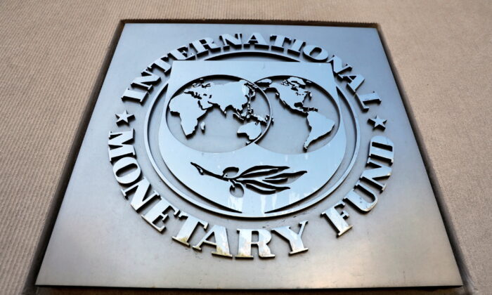 IMF: Nợ toàn cầu dự kiến ​​đạt 100% GDP