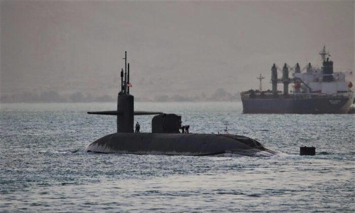 Một tàu ngầm hỏa tiễn dẫn đường có khả năng mang tới 154 hỏa tiễn Tomahawk trong một ảnh tư liệu. (Ảnh: Hải quân Hoa Kỳ qua AP)