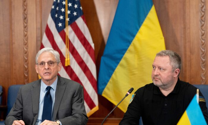 Tổng công tố Ukraine: ‘Vụ rò rỉ không ảnh hưởng đến công việc của chúng tôi’
