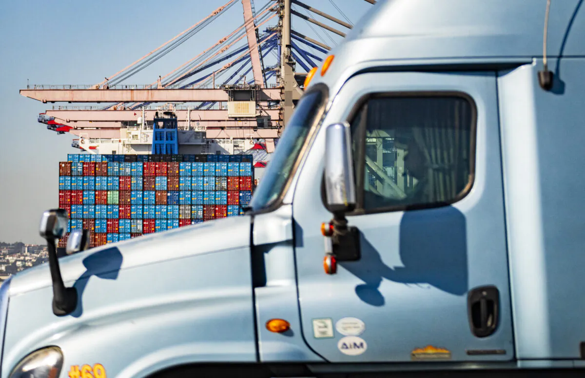 Hoa Kỳ: 19 tiểu bang kiện EPA về các quy định không phát thải mới đối với những xe tải lớn của California