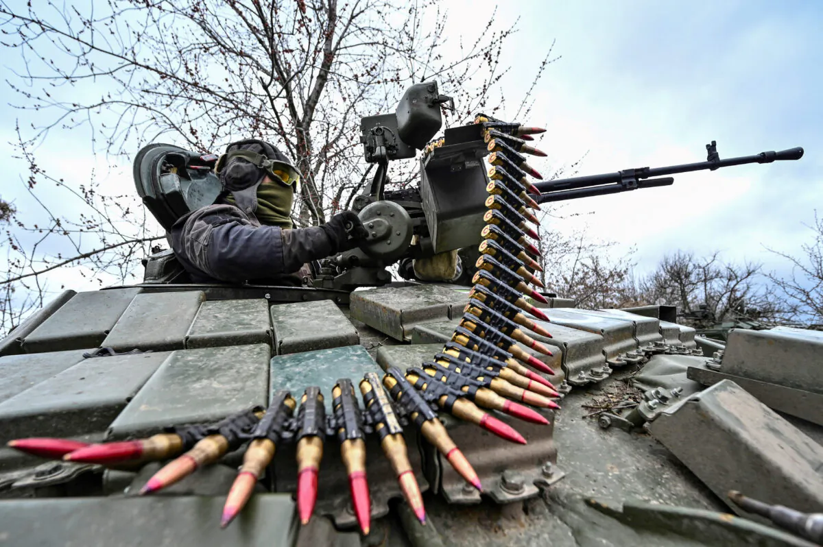 Ukraine loan tin đã đạt được một số tiến bộ; Moscow tuyên bố cuộc tấn công của Kyiv đã bị đình trệ
