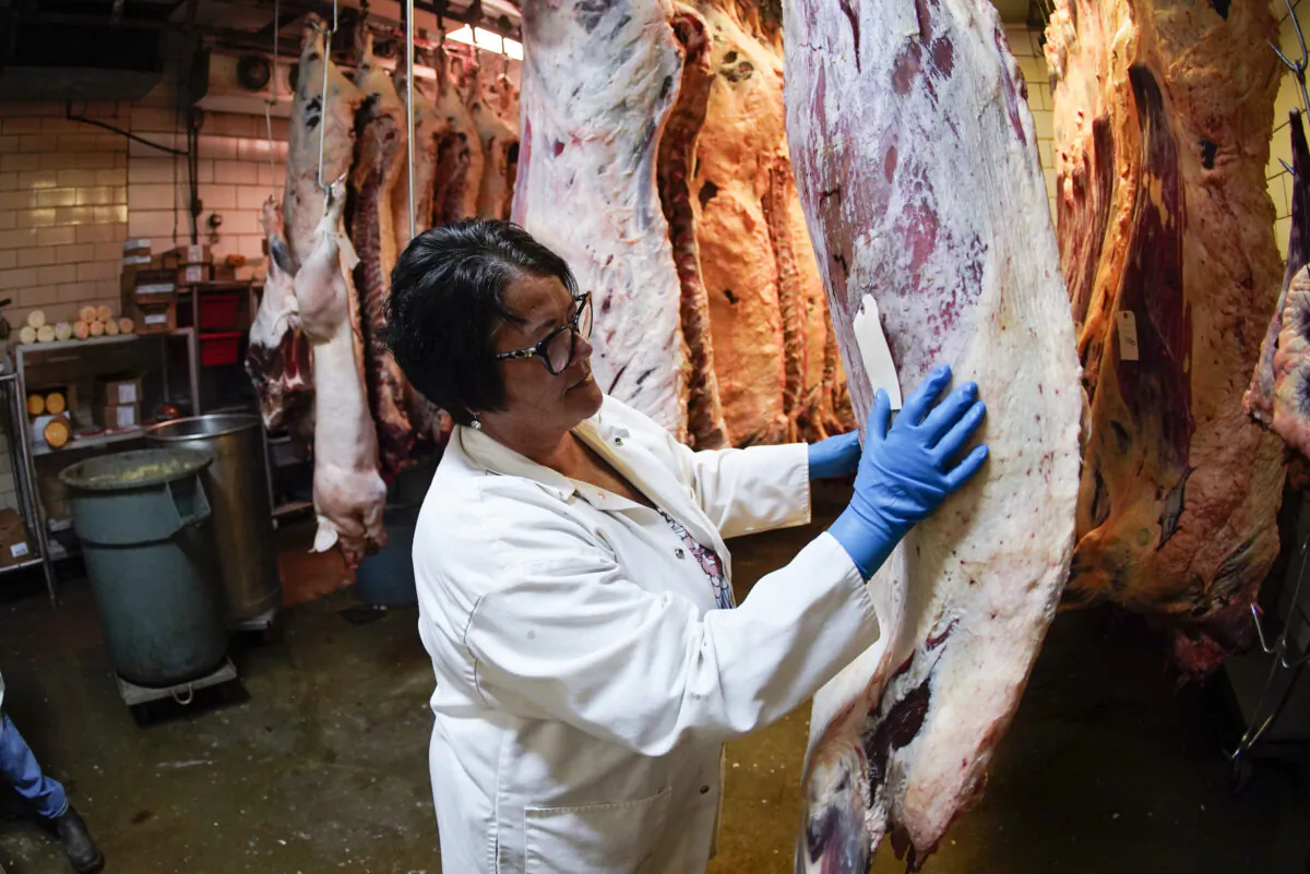 Nông gia Hoa Kỳ: Các quy định của USDA, sự thiếu cạnh tranh trong ngành đóng gói thịt gây nguy hiểm cho nguồn cung cấp thực phẩm