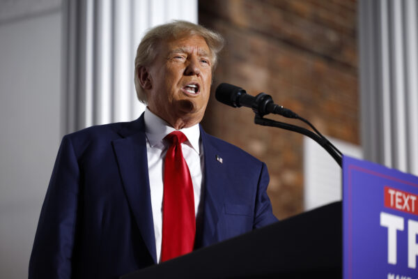 Cựu Tổng thống Hoa Kỳ Donald Trump diễn thuyết tại Câu lạc bộ Golf Quốc gia Trump ở Bedminster, New Jersey, hôm 13/06/2023. (Ảnh: Chip Somodevilla/Getty Images)