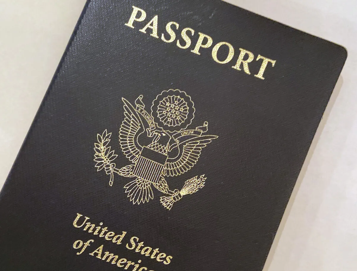 Bộ Ngoại giao Hoa Kỳ choáng ngợp trước nhu cầu về hộ chiếu—Đây là lý do tại sao quý vị cần gia hạn càng sớm càng tốt