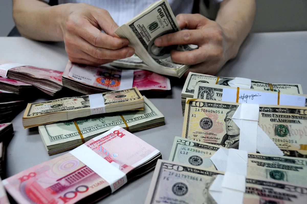 Chính quyền Trung Quốc hạ lãi suất USD để ổn định đồng nhân dân tệ