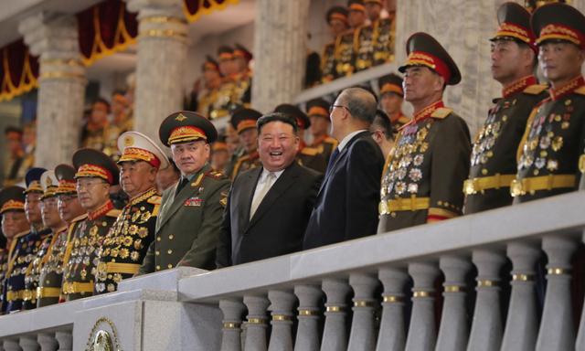 Tòa Bạch Ốc: Nga, Bắc Hàn tổ chức các cuộc đàm phán bí mật về các thỏa thuận vũ khí