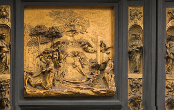 Một tấm bảng mô tả Adam và Eva trên Cánh cổng Thiên đàng của điêu khắc gia Ghiberti. (Ảnh: Thermos/CC BY-SA 2.5)
