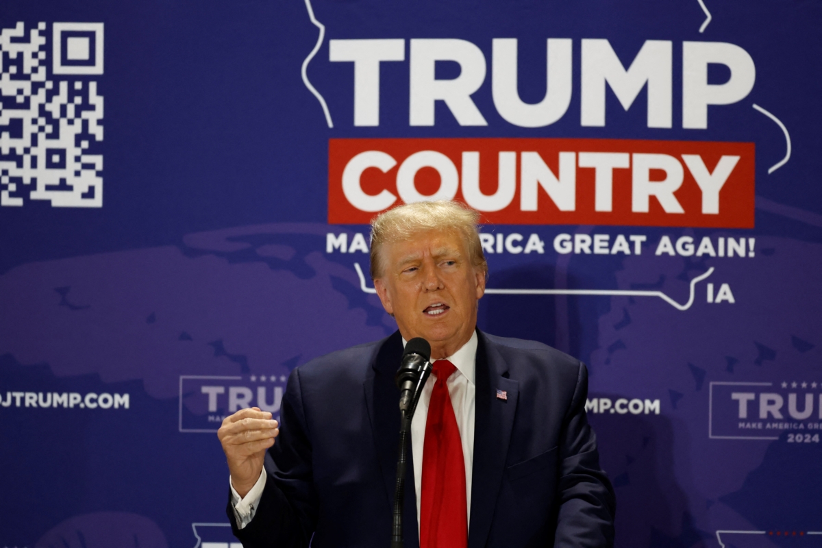 Cựu Tổng thống kiêm ứng cử viên Tổng thống năm 2024 Donald Trump nói tại sự kiện Nhóm Trump-Cam kết Iowa về Họp bầu (Team Trump Iowa Commit to Caucus) tại Maquoketa, Iowa, hôm 20/09/2023 (Ảnh: Kamil Krzaczynski/AFP qua Getty Images)