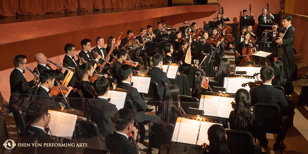Dàn nhạc Giao hưởng Shen Yun diễn tấu các giai điệu cổ xưa