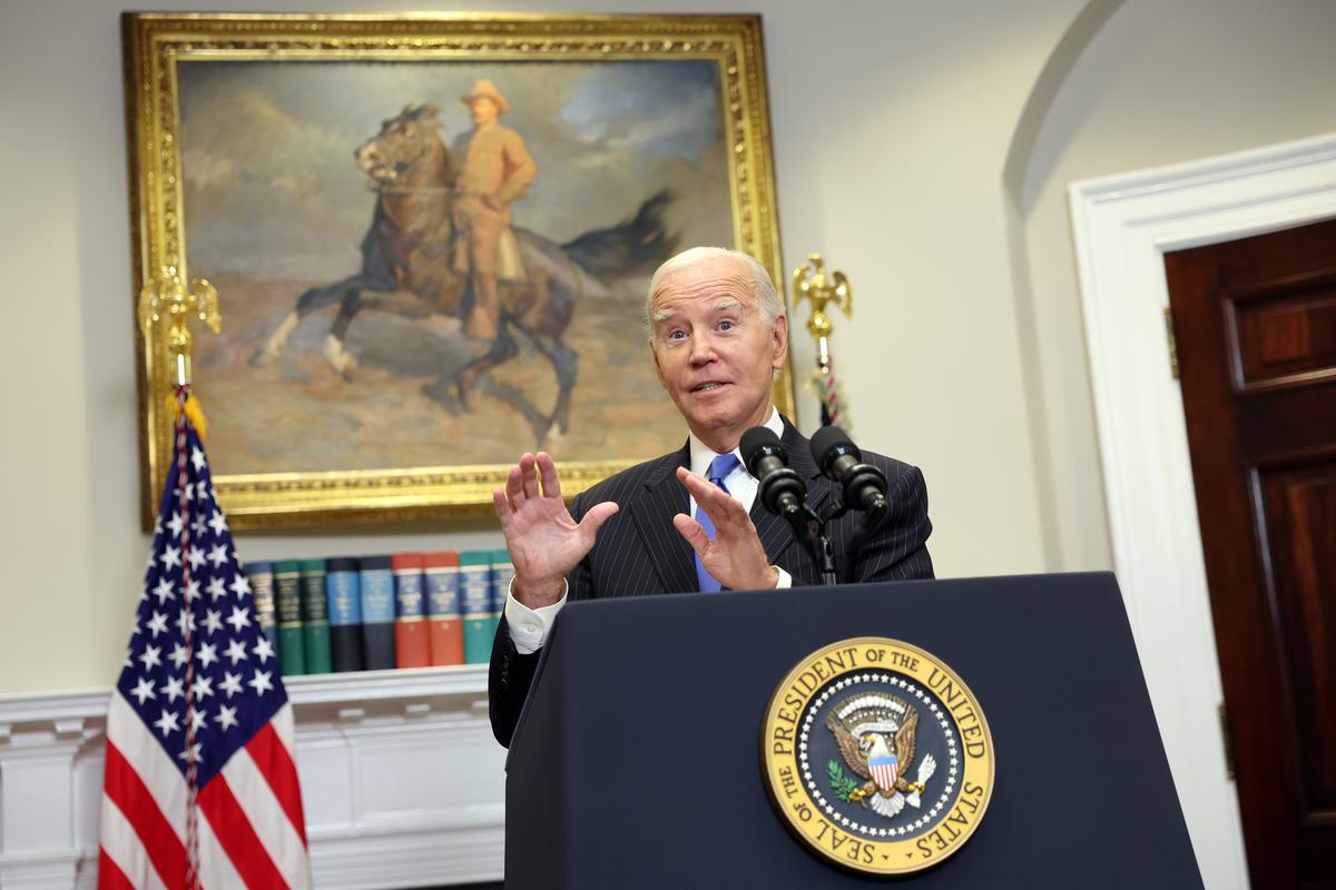 Các tiểu bang Xanh chỉ trích TT Biden về khủng hoảng biên giới