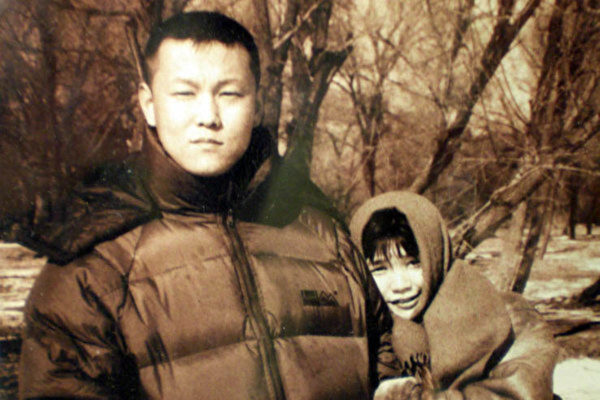Ông Vu Trụ (Yu Zhou) và bà Hứa Na (Xu Na) trong bức ảnh không ghi ngày tháng. (Ảnh: Được đăng dưới sự cho phép của Minghui.org)