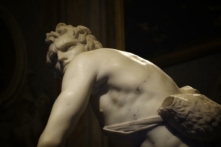 Chi tiết bức tượng “David” do điêu khắc gia Gian Lorenzo Bernini tạc từ năm 1623 đến năm 1624. Đá cẩm thạch; Cao: 66.9 inch (~1.7m). Phòng trưng bày Borghese, nước Ý. (Ảnh: Stefano Chiacchiarini '74/Shutterstock)