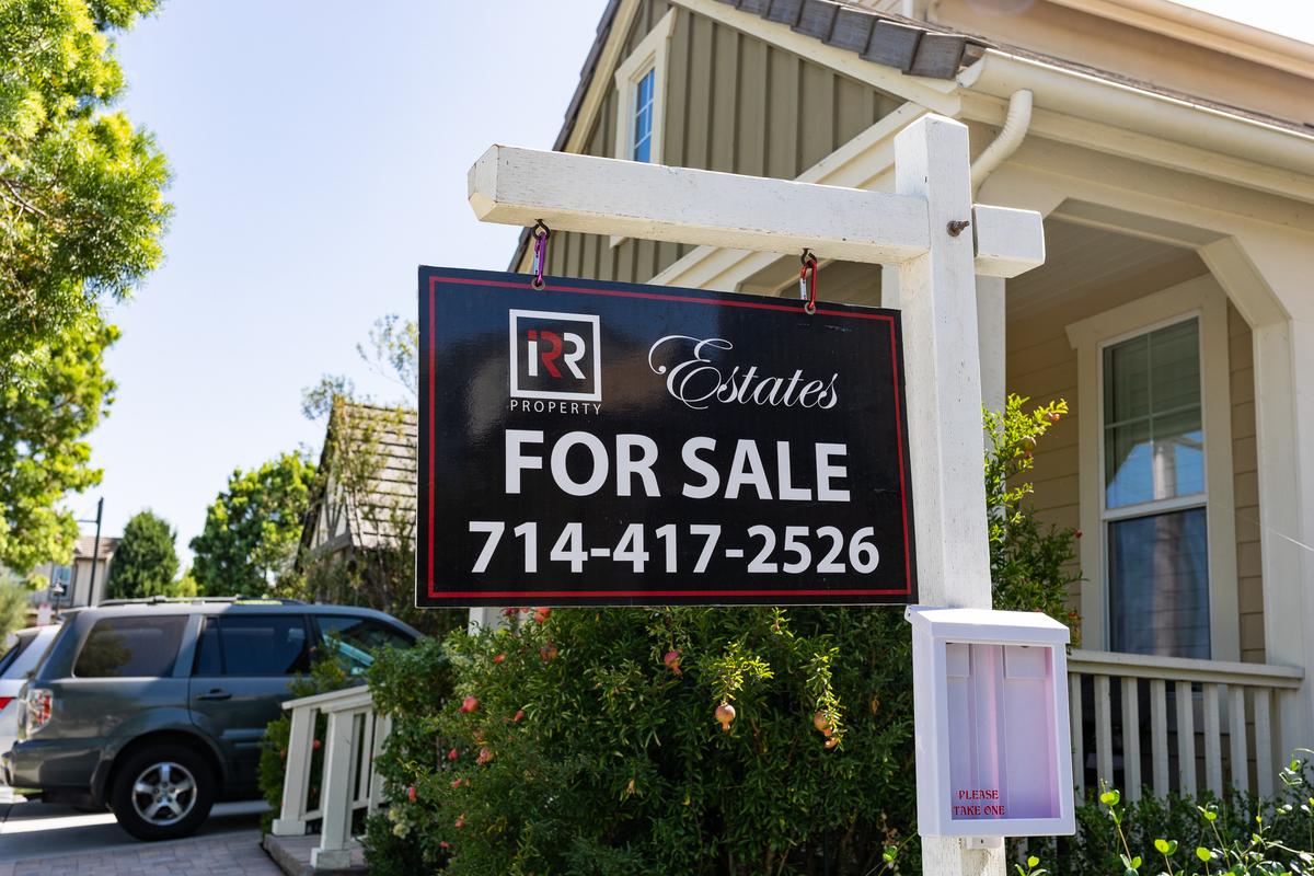 Hoa Kỳ: Tỷ lệ kỷ lục người bán đang giảm giá nhà