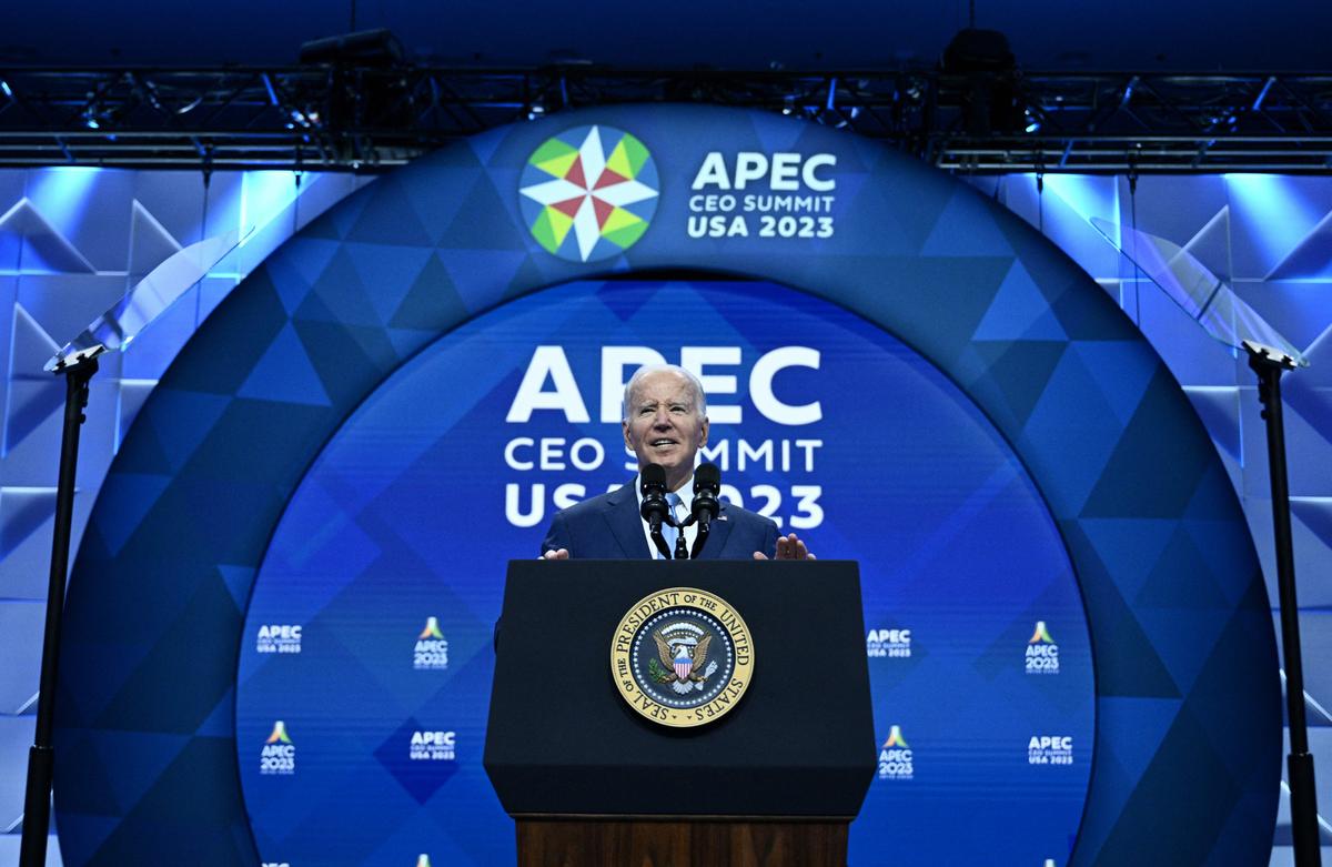 APEC: TT Biden nói với các doanh nghiệp rằng Hoa Kỳ vẫn đóng ‘vai trò quan trọng’ trong khu vực