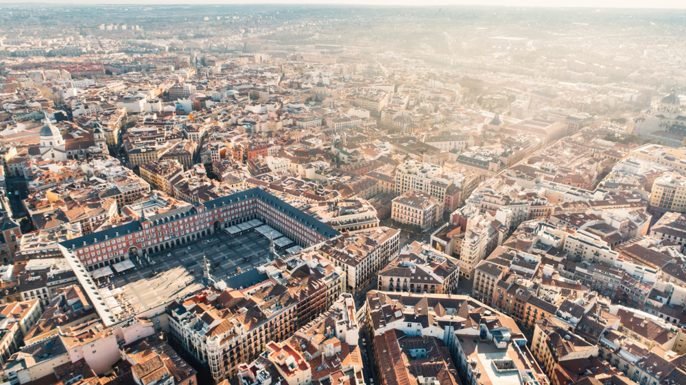 Một góc Madrid, Tây Ban Nha nhìn từ trên cao. (Ảnh: Eldar Nurkovic/Shutterstock)