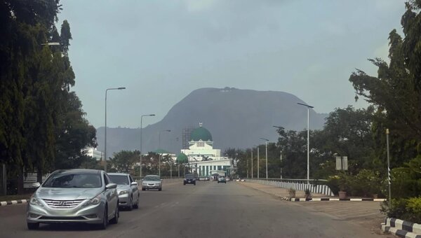 Tòa nhà Quốc hội ở Abuja, Nigeria, hôm 02/11/2023. (Ảnh: AP/ Chinedu Asadu)
