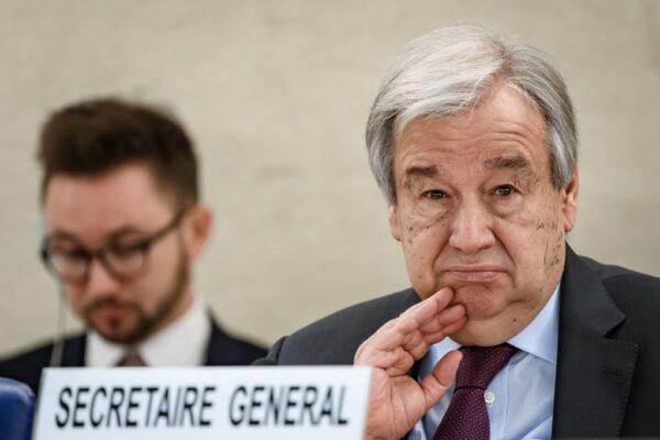 Tổng Thư ký Liên Hiệp Quốc Antonio Guterres đang quan sát trong buổi khai mạc phiên họp thường niên chính của Hội đồng Nhân quyền Liên Hiệp Quốc tại Geneva ngày 24/02/2020. (Ảnh: Fabrice Coffrini/AFP qua Getty Images)