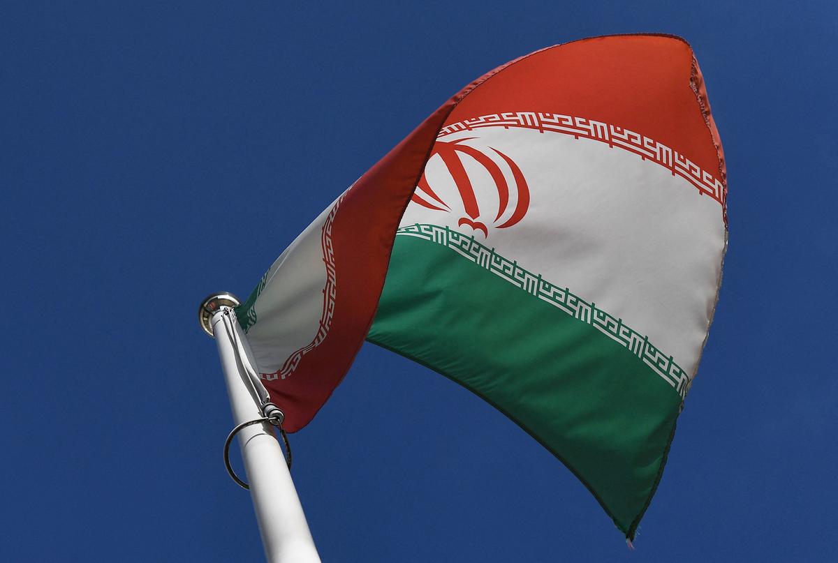 Quốc kỳ Iran trong một bức ảnh tập tin. (Ảnh: Joe Klamar/AFP qua Getty Images)