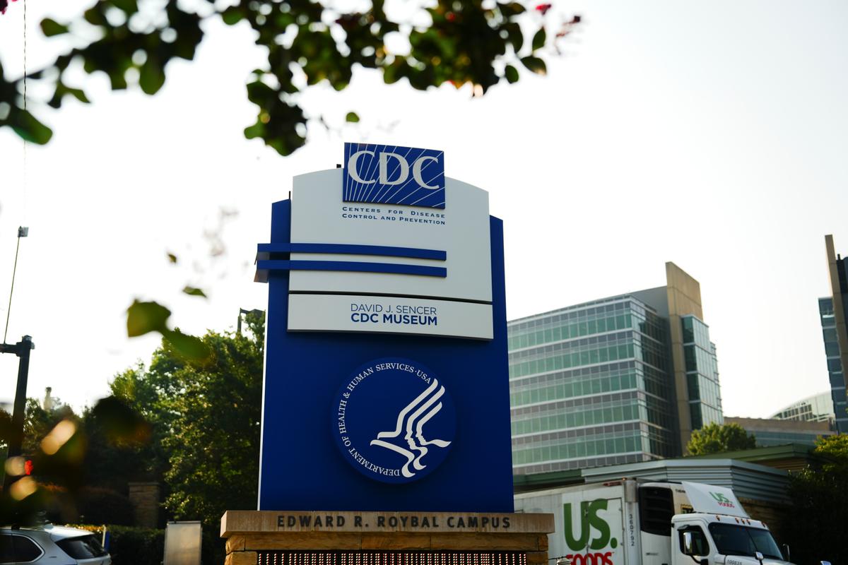 Trụ sở của Trung tâm Kiểm soát và Phòng ngừa Dịch bệnh (CDC) Hoa Kỳ tại Atlanta, Ga., vào ngày 25/08/2023. (Ảnh: Madalina Vasiliu/The Epoch Times)