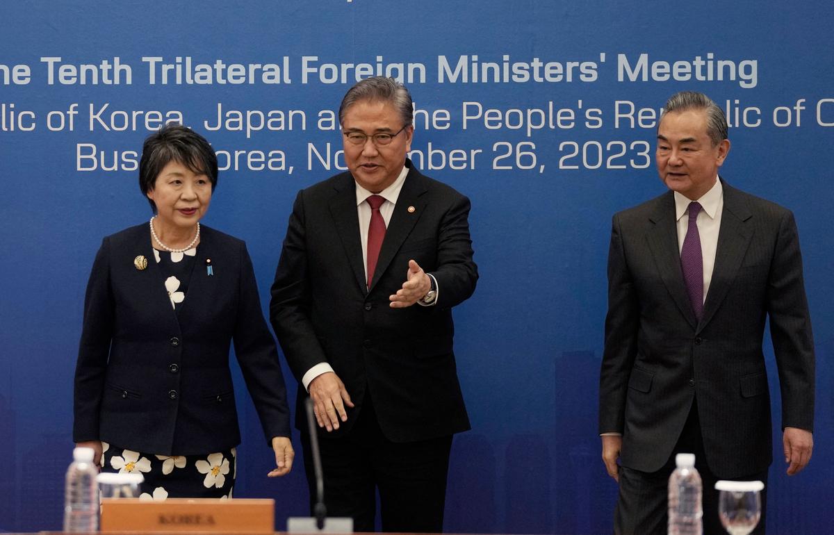 PHÂN TÍCH: Trung Quốc, Nhật Bản, Nam Hàn đối mặt với những căng thẳng trong khu vực tại hội nghị thượng đỉnh