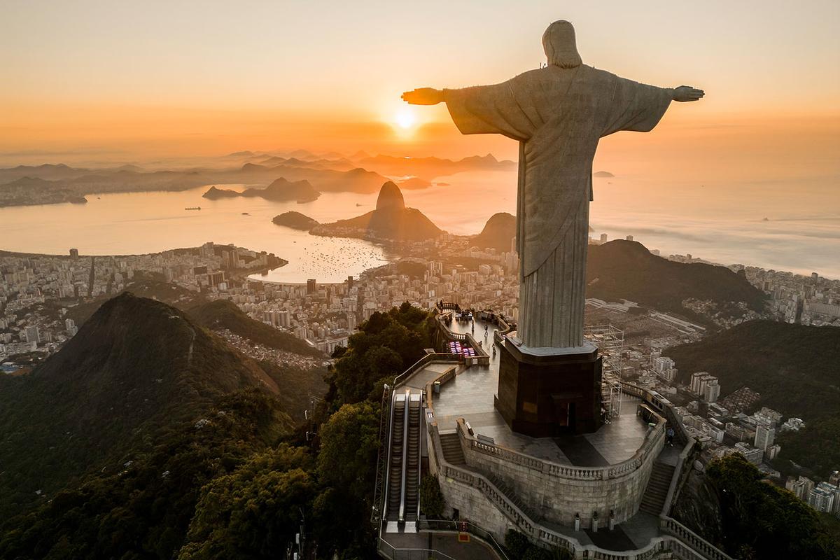 Bức tượng “Christ the Redeemer” (Chúa Kitô Cứu Thế) trên núi Corcovado, thành phố Rio de Janeiro, Brazil. (Ảnh: Donatas Dabravolskas/ Shutterstock)