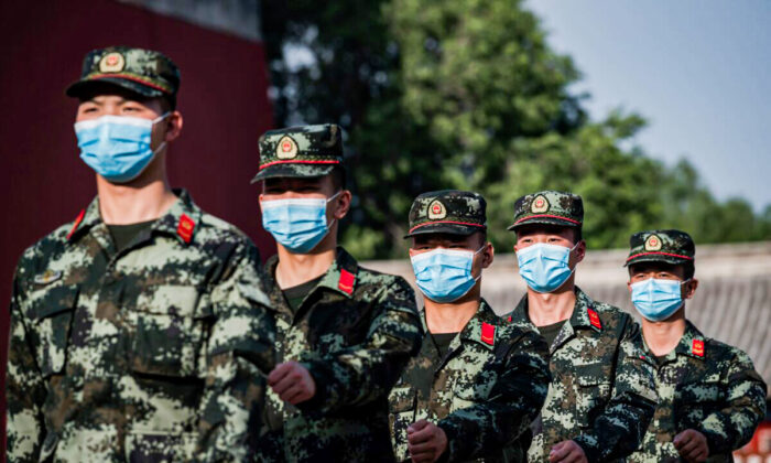 Các nguồn tin: Kinh tế suy thoái, quân đội Trung Quốc đối mặt với nguy cơ cắt giảm lương