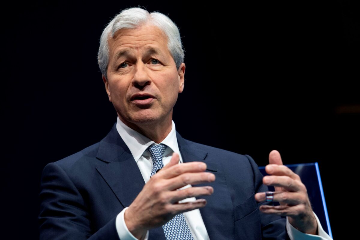 Giám đốc điều hành JPMorgan Chase & Co. Jamie Dimon nói trong Hội nghị thượng đỉnh Đổi mới CEO tại Hội nghị bàn tròn Kinh doanh ở Hoa Thịnh Đốn hôm 06/12/2018. (Ảnh: Jim Watson/AFP qua Getty Images)