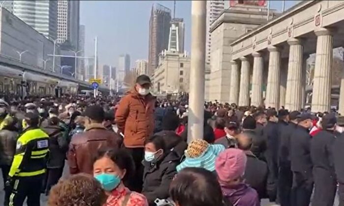 Trung Quốc: Các cuộc biểu tình của công nhân tăng gấp đôi vào năm 2023, đe dọa quyền cai trị của ĐCSTQ