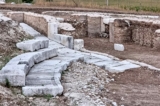 Tàn tích của kịch viện La Mã cổ đại ở Interamna Lirenas. (Ảnh: Rjdeadly/Wikimedia Commons)