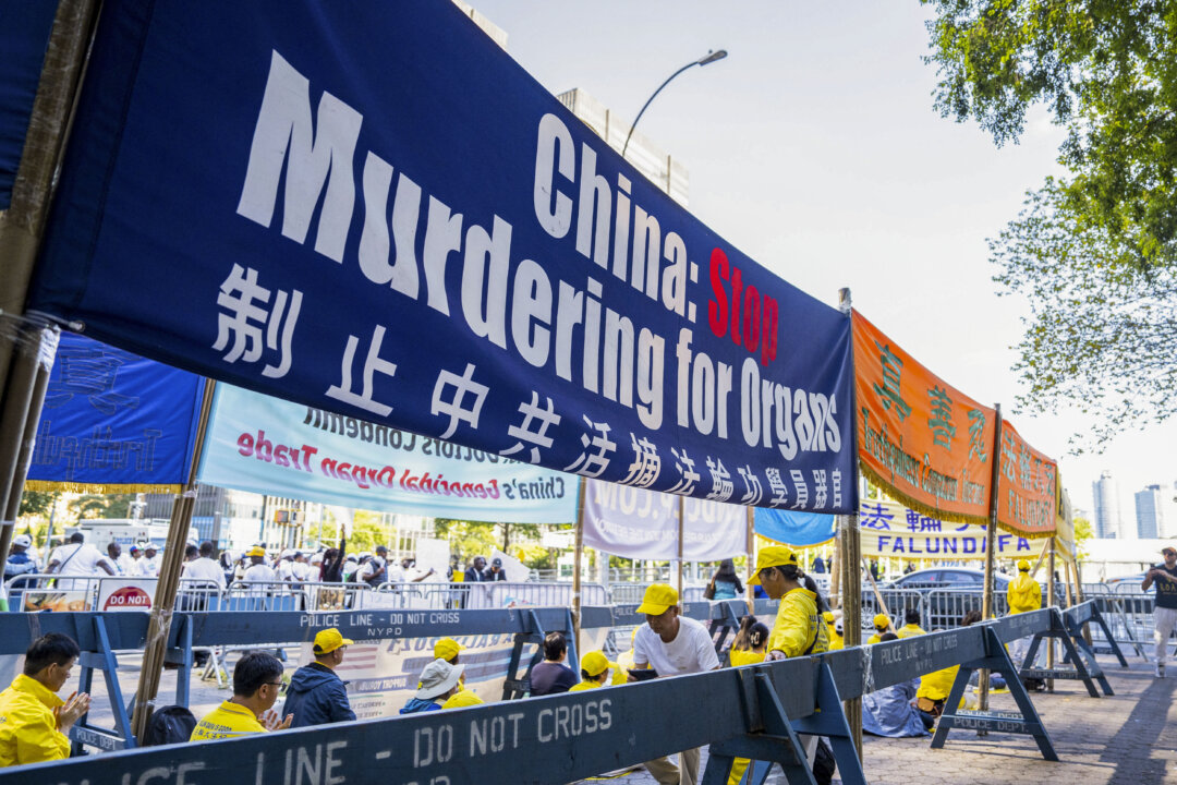 Đặc phái viên của Canada nêu lên cuộc đàn áp Pháp Luân Công của Trung Quốc trong phiên họp đánh giá của LHQ