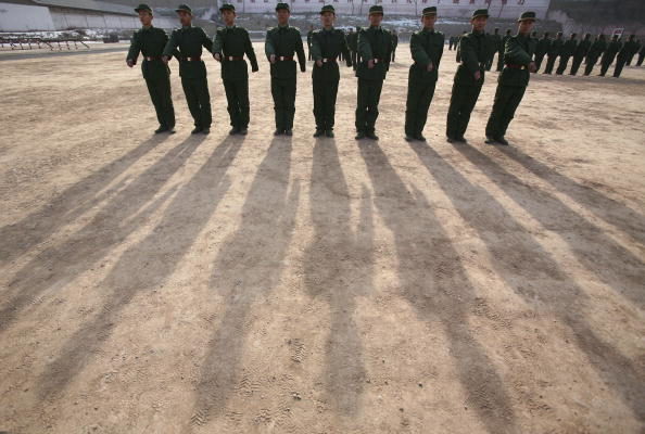 ĐCSTQ huấn luyện tân binh ở Thanh Hải. (Ảnh: China Photos/Getty Images 2007-1-12)