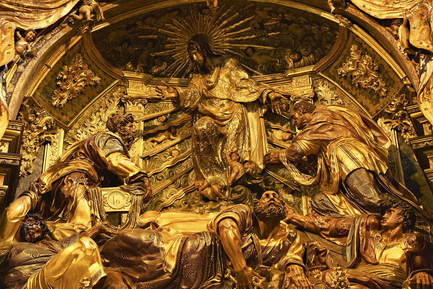 Chi tiết tác phẩm “The Transfiguration of Christ” (Sự biến hình của Đấng Christ) từ bức điêu khắc chính sau điện thờ, của điêu khắc gia Alonso Berruguete, khoảng năm 1560. Sacra Capilla del Salvador (Nhà nguyện thánh El Salvador), thành phố Úbeda, Tây Ban Nha. (Ảnh: Peter Heidelberg/Shutterstock)
