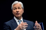 Giám đốc điều hành JPMorgan Jamie Dimon nói trong Hội nghị thượng đỉnh Đổi mới CEO của Hội nghị bàn tròn Kinh doanh ở Hoa Thịnh Đốn, hôm 06/12/2018. (Ảnh: Jim Waton/AFP qua Getty Images)
