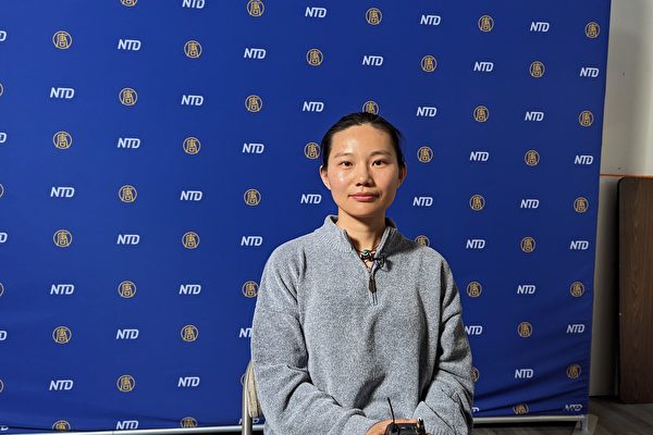 Hôm 19/03/2024, tại Los Angeles, Amor Deng, một cô gái Trung Quốc sinh vào những năm 1990 và từng sống ở Tây Tạng 5 năm, đã nhận phỏng vấn độc quyền với ký giả ấn bản Hoa ngữ của The Epoch Times. (Ảnh: Trần Đức Di/Epoch Times)