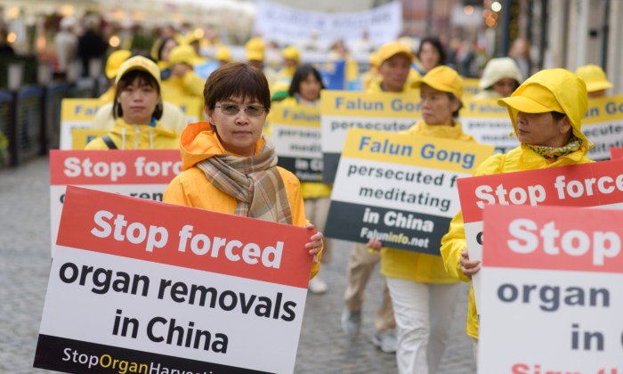 Các bác sĩ Trung Quốc tham gia khóa đào tạo của Oxford bị cáo buộc dính líu đến thu hoạch nội tạng cưỡng bức