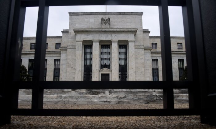 Các ngân hàng Hoa Kỳ nên cẩn thận với ngày rủi tháng Ba