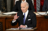 Tổng thống Joe Biden đọc Thông điệp Liên bang tại Phòng Hạ viện của Tòa nhà Quốc hội Hoa Kỳ ở Thủ đô Hoa Thịnh Đốn, hôm 07/03/2024. (Ảnh: Mandel Ngân/AFP/Getty Images)