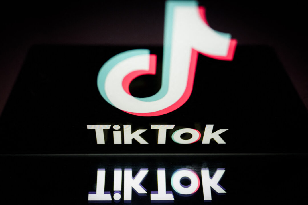 Logo của mạng xã hội Trung Quốc TikTok tại Nantes, Pháp, hôm 07/03/2024. (Ảnh: Loic Venance/AFP qua Getty Images)