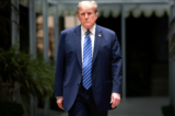 Cựu Tổng thống Donald Trump, ứng cử viên tổng thống của Đảng Cộng Hòa, đến dự bữa tiệc theo dõi đêm bầu cử tại Mar-a-Lago ở West Palm Beach, Florida, hôm 05/03/2024. (Ảnh: Win McNamee/Getty Images)