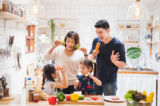 Tổ chức một bữa tiệc để rèn luyện năm giác quan cho con bạn. (Ảnh: Shutterstock)