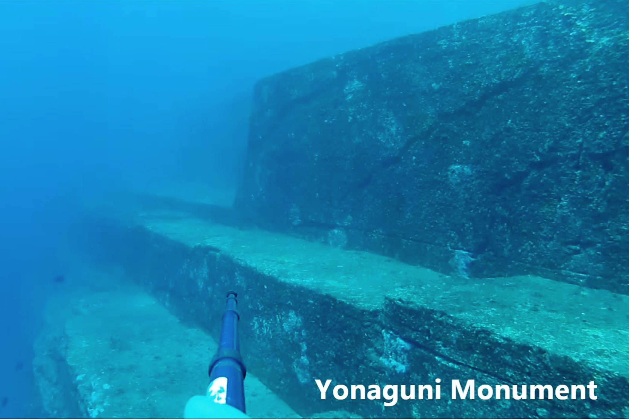 Đây được cho là các bức tường tại Di tích Yonaguni. (Ảnh: Đăng dưới sự cho phép của Freediver HD)