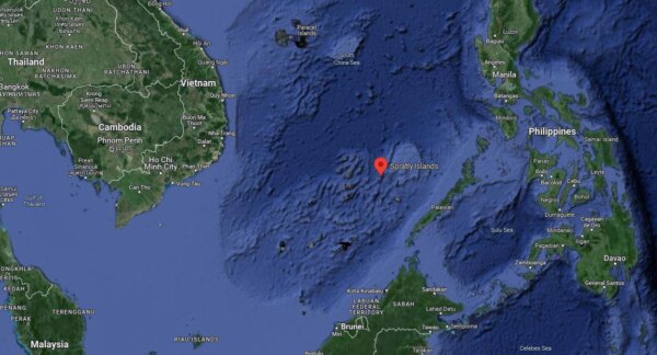 Quần đảo Trường Sa đang tranh chấp, nơi Philippines đóng quân trên một chiến hạm đang neo đậu. (Ảnh chụp màn hình/Google Maps)